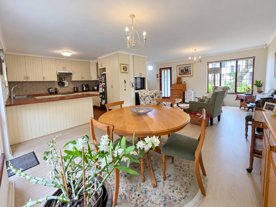 3 Bedroom Property for Sale in Heathfield Western Cape